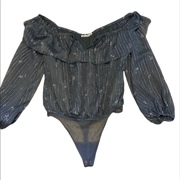 Abercrombie & Fitch Tops - Abercrombie and Fitch Off the shoulder body suit